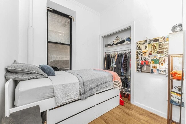 99 E 7th St in New York, NY - Building Photo - Building Photo