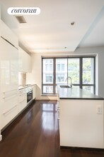 4 W 21st St in New York, NY - Building Photo - Building Photo