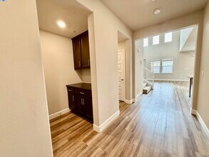 2700 Chuckwagon Ln in Rocklin, CA - Building Photo - Building Photo