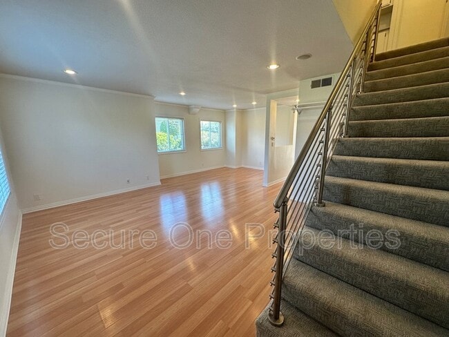 248 Green Heath Pl in Thousand Oaks, CA - Building Photo - Building Photo