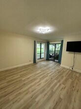 14 Lexington Ln E in Palm Beach Gardens, FL - Building Photo - Building Photo