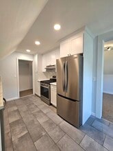 4 Knoll Ave in Milford, CT - Building Photo - Building Photo