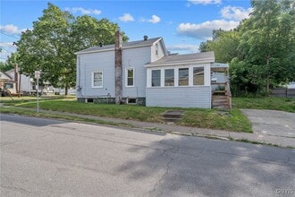 148 W Cayuga St in Oswego, NY - Building Photo - Building Photo