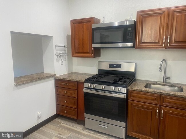 415 Elm St in Camden, NJ - Building Photo - Building Photo