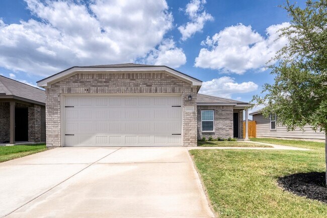 15254 Bufflehead Crk in Von Ormy, TX - Building Photo - Building Photo