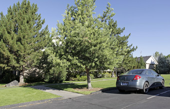 King Henry Apartments- BYU Student Housing in Provo, UT - Building Photo - Building Photo