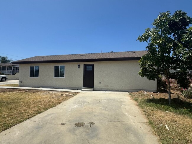 property at 10937 Sunnyslope Ave