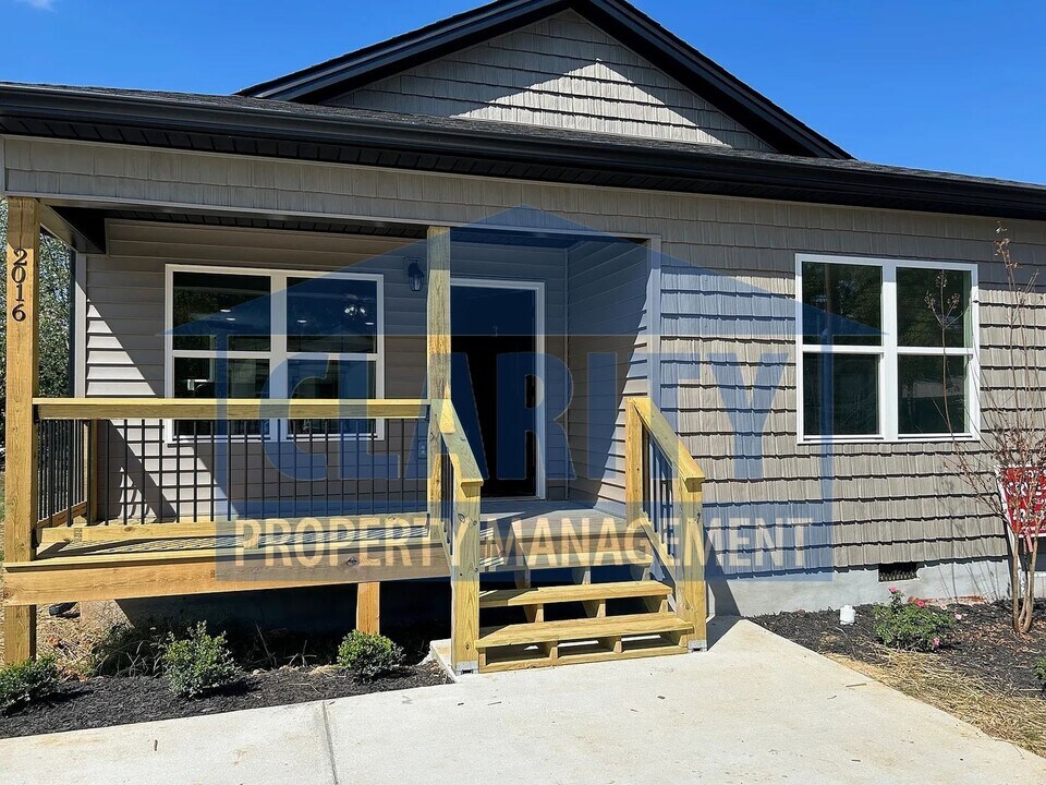 2016 Blythe Ave SE in Cleveland, TN - Building Photo