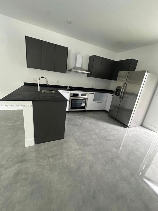 property at 723 NW 19th Ave