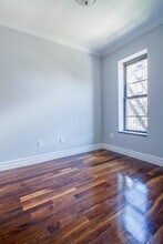 334 E 6th St in New York, NY - Building Photo - Building Photo