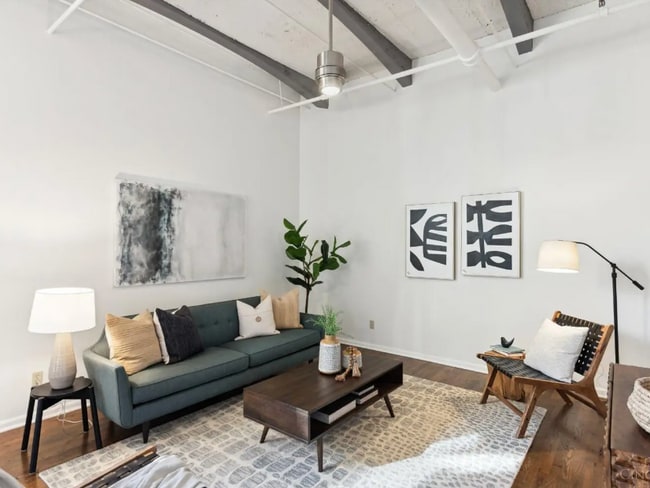335 W 5th St, Unit 204 in Cincinnati, OH - Building Photo - Building Photo