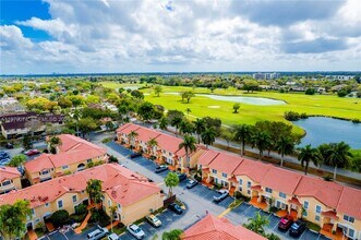 14260 SW 57th Ln in Miami, FL - Foto de edificio - Building Photo