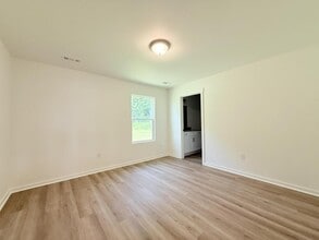 214 Eagle Edge Dr in Joplin, MO - Building Photo - Building Photo