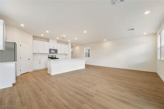 3951 Riley Rose Ave in Las Vegas, NV - Building Photo - Building Photo