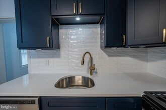 34 W Durham St in Philadelphia, PA - Building Photo - Building Photo