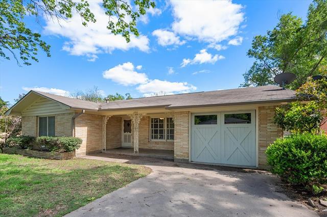 2903 College Cir in Corsicana, TX - Foto de edificio - Building Photo