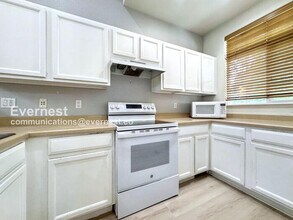 9776 E Carolina Pl in Denver, CO - Building Photo - Building Photo