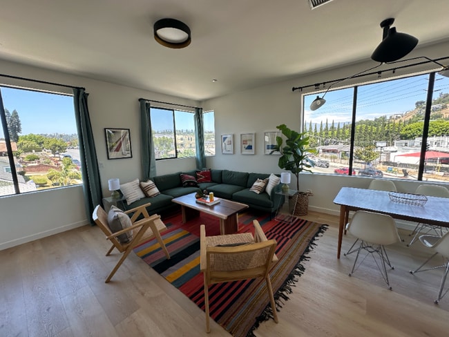 property at 3290 N Canary Way