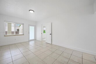 550 NE 82nd Terrace in Miami, FL - Building Photo - Building Photo