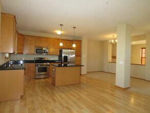 16987 72nd Ave N in Maple Grove, MN - Building Photo - Building Photo