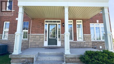 39 Pavlova Crescent in Richmond Hill, ON - Building Photo - Building Photo