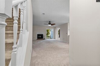 241 Friarsgate Blvd in Irmo, SC - Foto de edificio - Building Photo