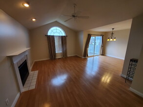 46217 Allenton Dr in Macomb, MI - Foto de edificio - Building Photo