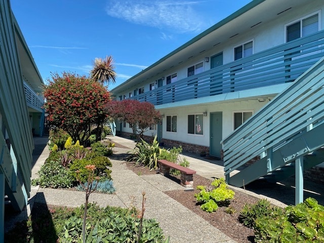 233/235 Carmel Ave in Marina, CA - Building Photo - Building Photo