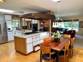 4005 W 44th St in Edina, MN - Building Photo - Building Photo