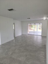 1605 Providence Blvd in Deltona, FL - Building Photo - Building Photo