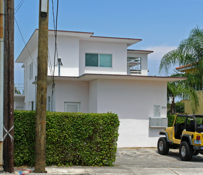 830 NE 20th Ave in Fort Lauderdale, FL - Building Photo - Building Photo