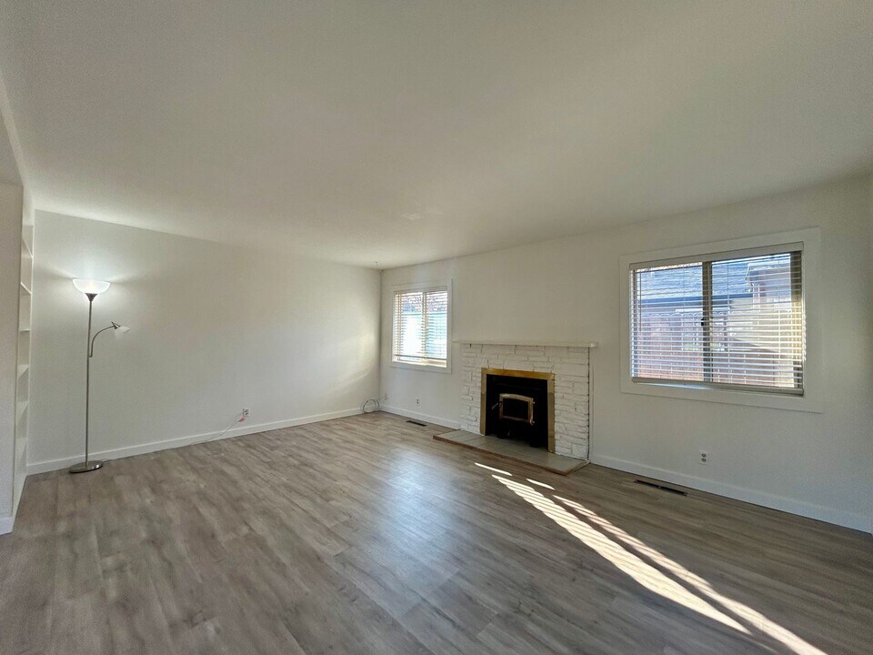 407 S Walnut St in Ellensburg, WA - Building Photo