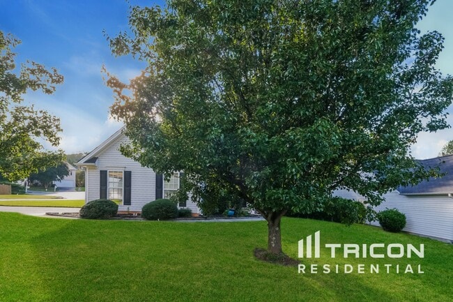 property at 16 Waterloo Ct