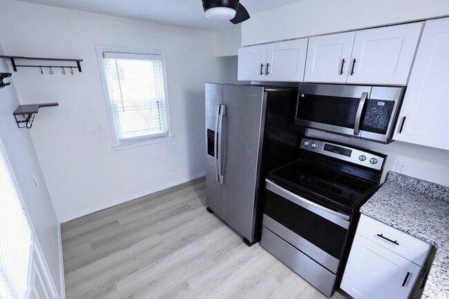 843 Davies Ave in Akron, OH - Building Photo - Building Photo