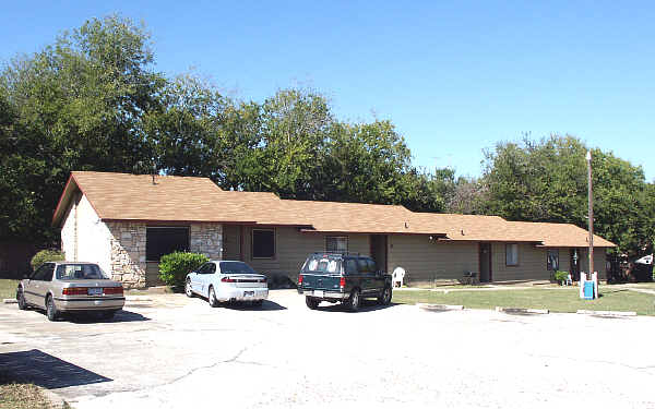 6406 Bradsher Dr in Austin, TX - Building Photo - Building Photo