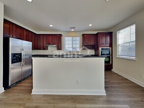 203 Reedy River Ct in Roebuck, SC - Foto de edificio - Building Photo