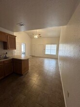 711 Willowood in Kingsland, TX - Foto de edificio - Building Photo