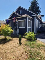 1171 SW Hayter St in Dallas, OR - Building Photo