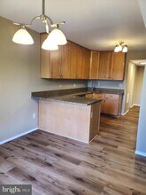 2068 Royal Fern Ct in Reston, VA - Building Photo - Building Photo