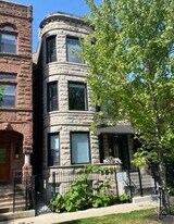 1328 N Maplewood Ave, Unit Garden in Chicago, IL - Building Photo