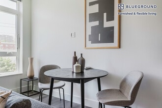 104 12th Ave-Unit -FL6-ID745 in Seattle, WA - Foto de edificio - Building Photo