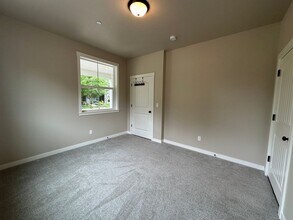 2116 Audubon Ave SE in Salem, OR - Building Photo - Building Photo