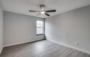 3805 Periwinkle Dr in Fort Worth, TX - Building Photo - Building Photo