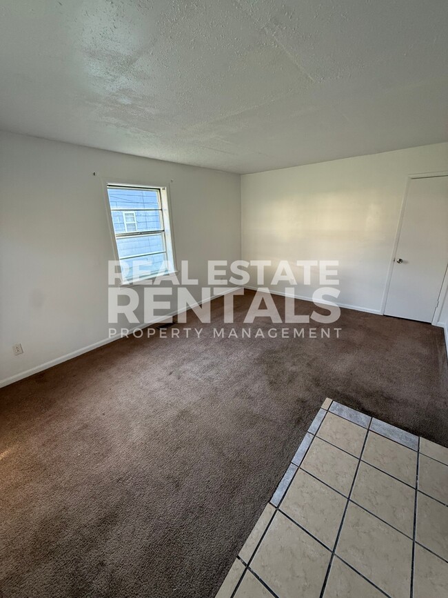 1207 Brookside Dr in Gadsden, AL - Building Photo - Building Photo