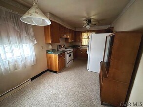 469 Duwell St in Johnstown, PA - Building Photo - Building Photo