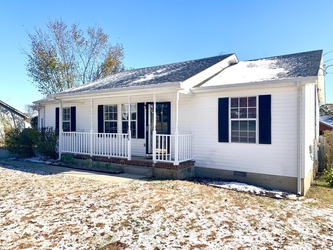 205 Holland Ridge Dr in La Vergne, TN - Building Photo - Building Photo