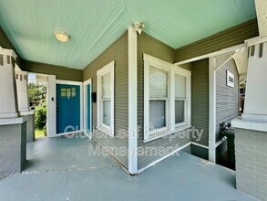 151 Paul St in San Antonio, TX - Building Photo - Building Photo