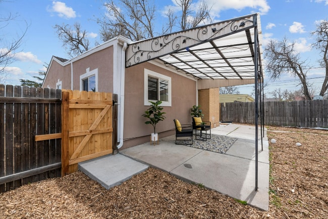 property at 895 Grove St