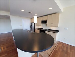 250 Park Ave W NW in Atlanta, GA - Building Photo - Building Photo
