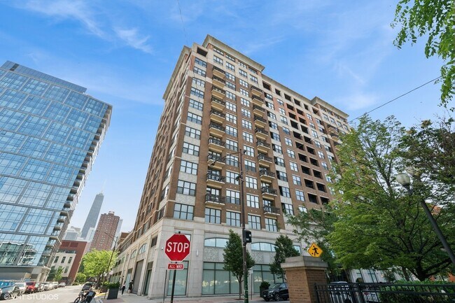 property at 849 N Franklin St